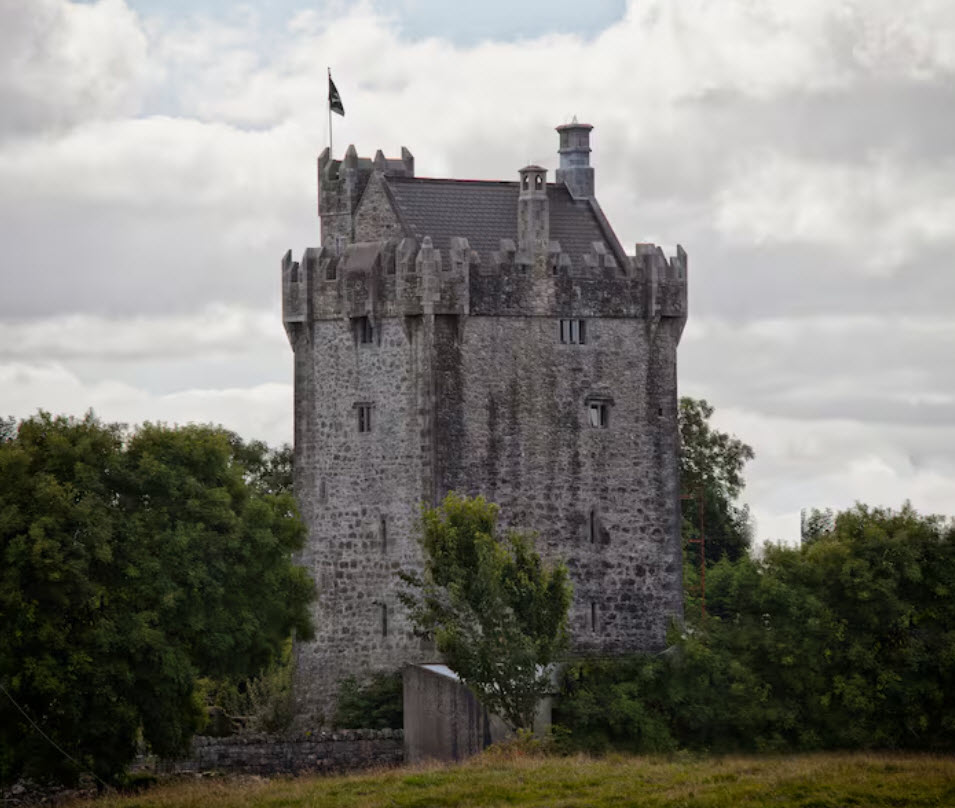 Caher Castle / Caherkinmonwee Castle, Ireland